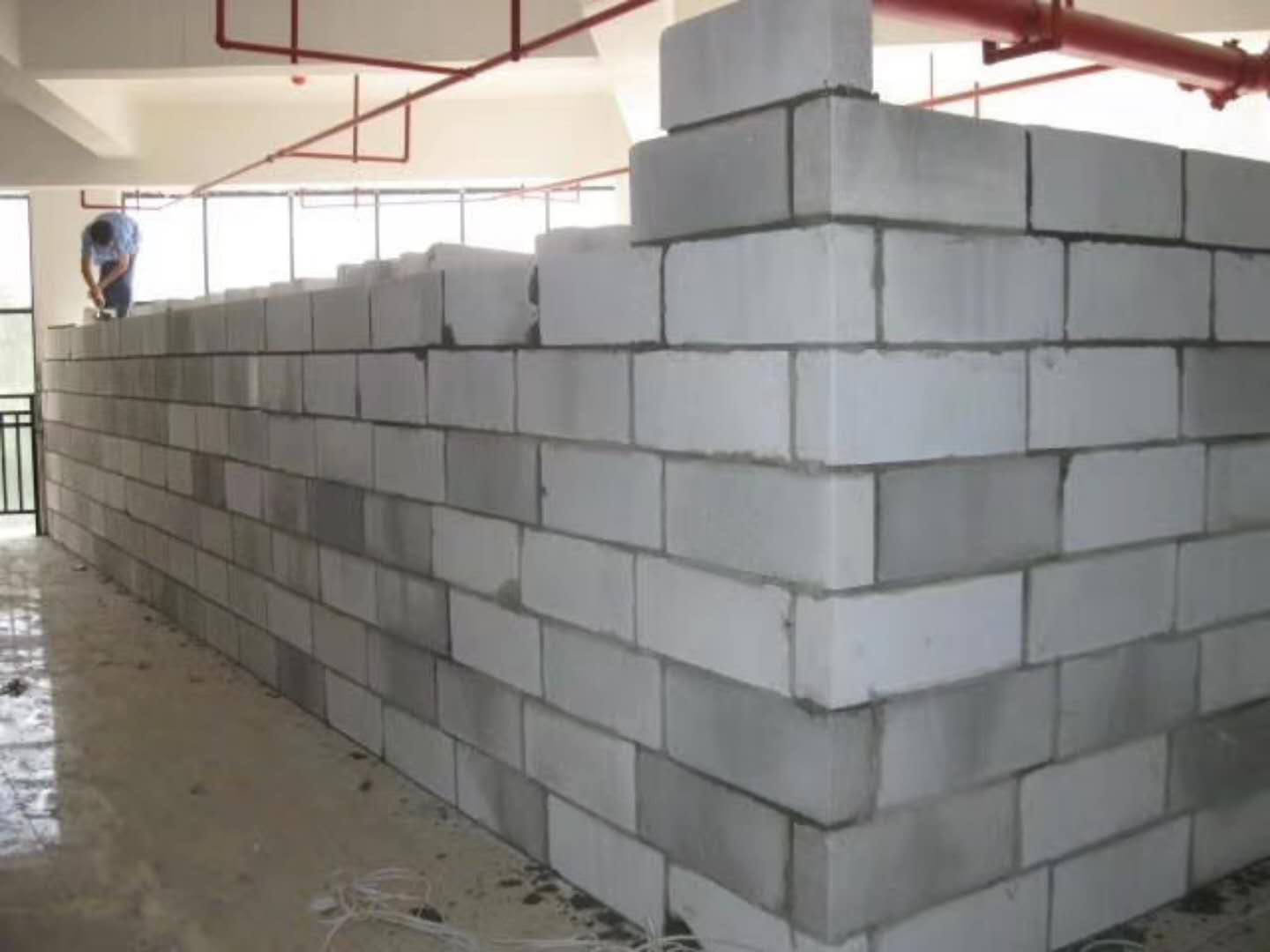 揭东蒸压加气混凝土砌块承重墙静力和抗震性能的研究